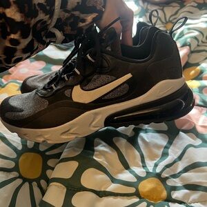 Air max 270s react women’s size 6.5